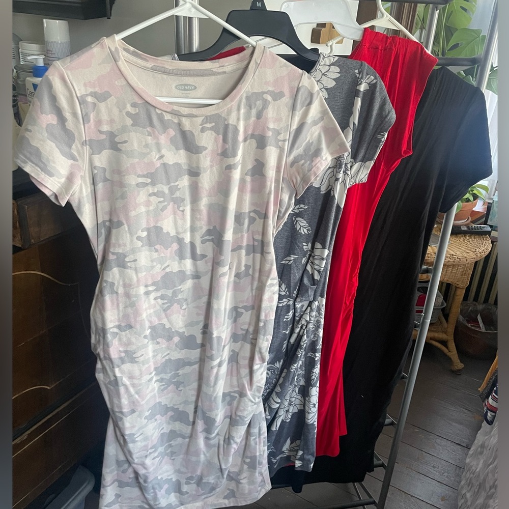 Short sleeve maternity dresses